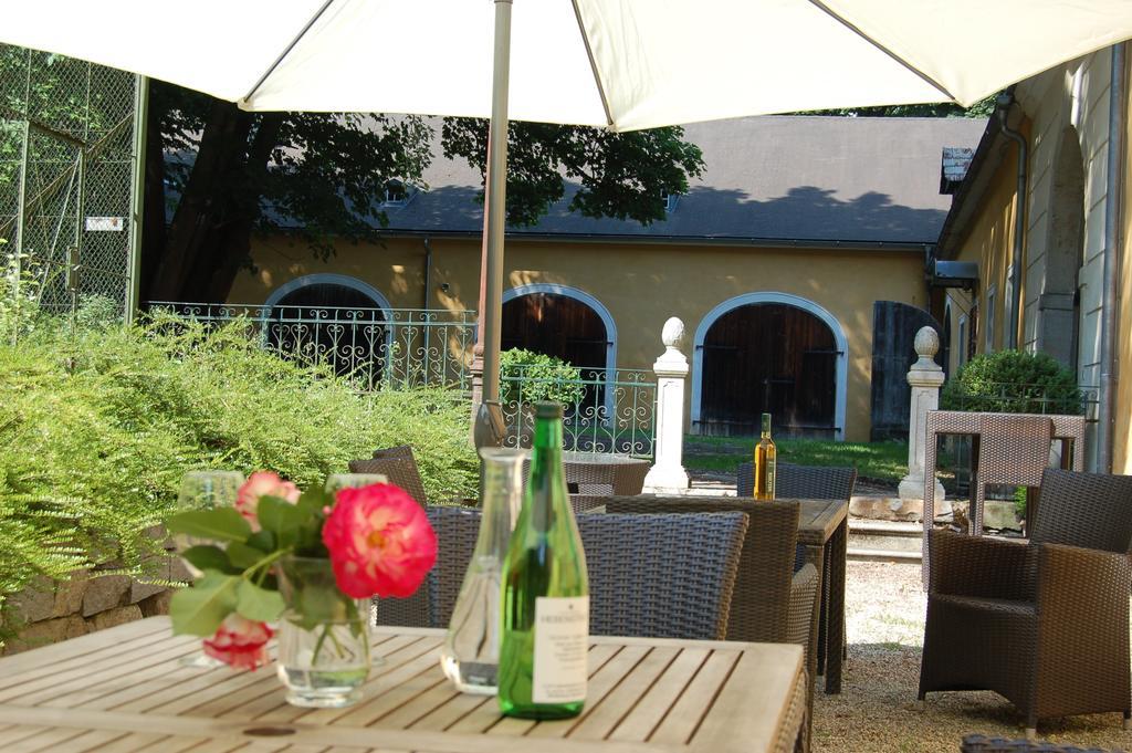 Gaestehaus Schloss Aschach Aschach an der Donau Εξωτερικό φωτογραφία