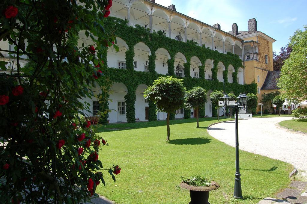 Gaestehaus Schloss Aschach Aschach an der Donau Εξωτερικό φωτογραφία